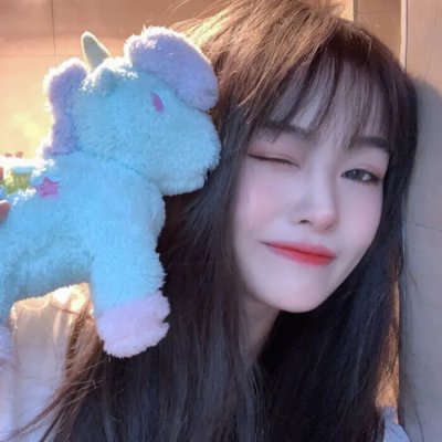 玉女含苞朵朵开